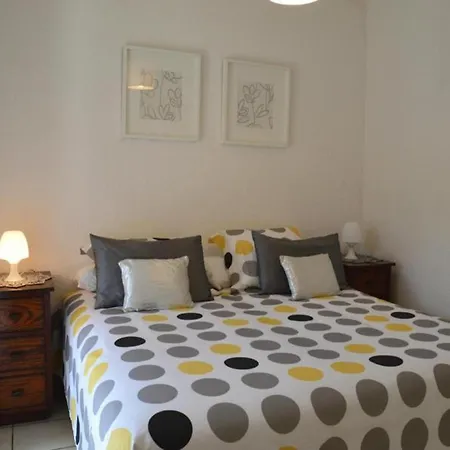 Ferienhaus Maison Calme Avec Acces Piscine Et Grand Jardin A - Fr-1-239-942 *