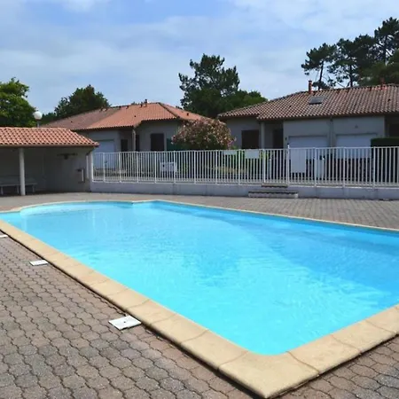 Ferienhaus Maison Calme Avec Acces Piscine Et Grand Jardin A - Fr-1-239-942 *